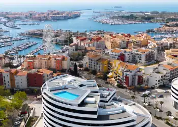 Waterfront holidays